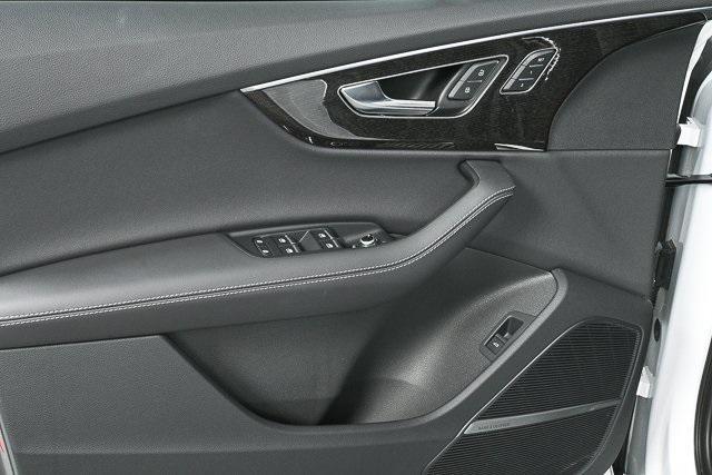 new 2025 Audi Q7 car, priced at $81,216