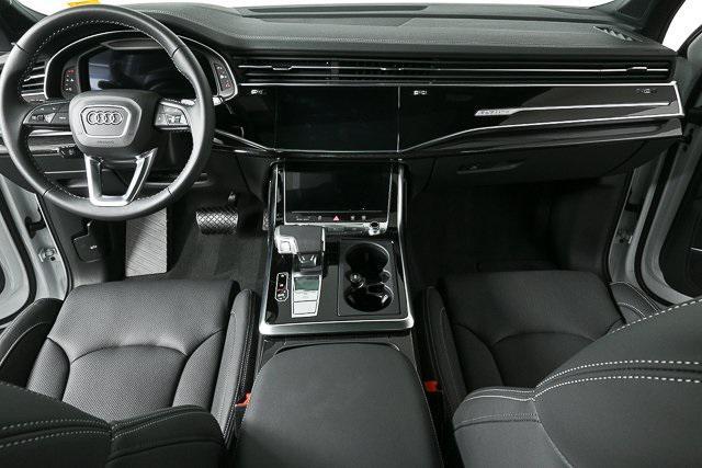 new 2025 Audi Q7 car, priced at $81,216