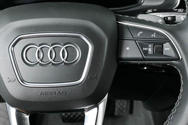 new 2025 Audi Q7 car, priced at $82,908