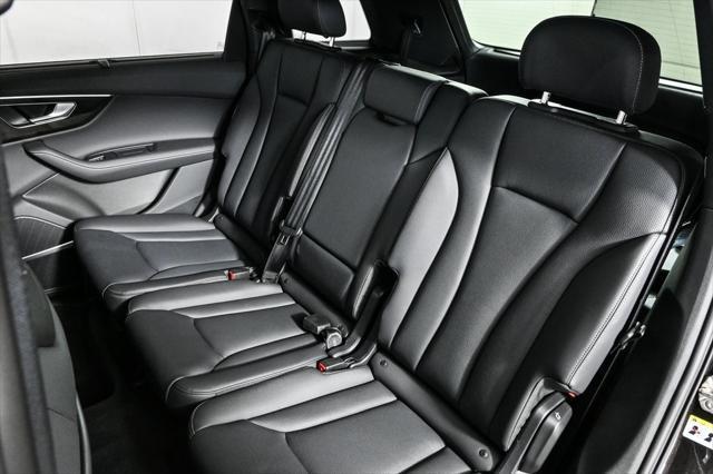 new 2025 Audi Q7 car, priced at $75,003