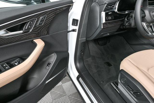 new 2025 Audi Q7 car, priced at $74,681