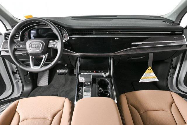 new 2025 Audi Q7 car, priced at $74,681