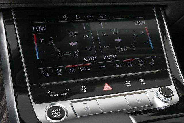 new 2025 Audi Q7 car, priced at $74,681