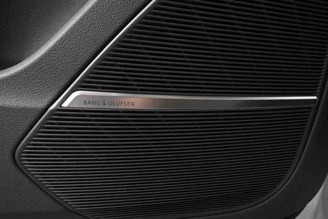 new 2025 Audi Q7 car, priced at $74,681
