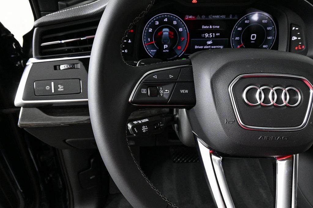 new 2025 Audi Q7 car, priced at $76,528