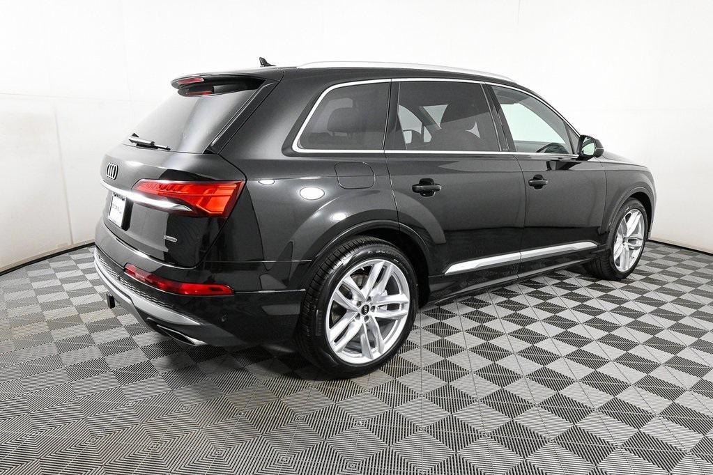 new 2025 Audi Q7 car, priced at $73,157