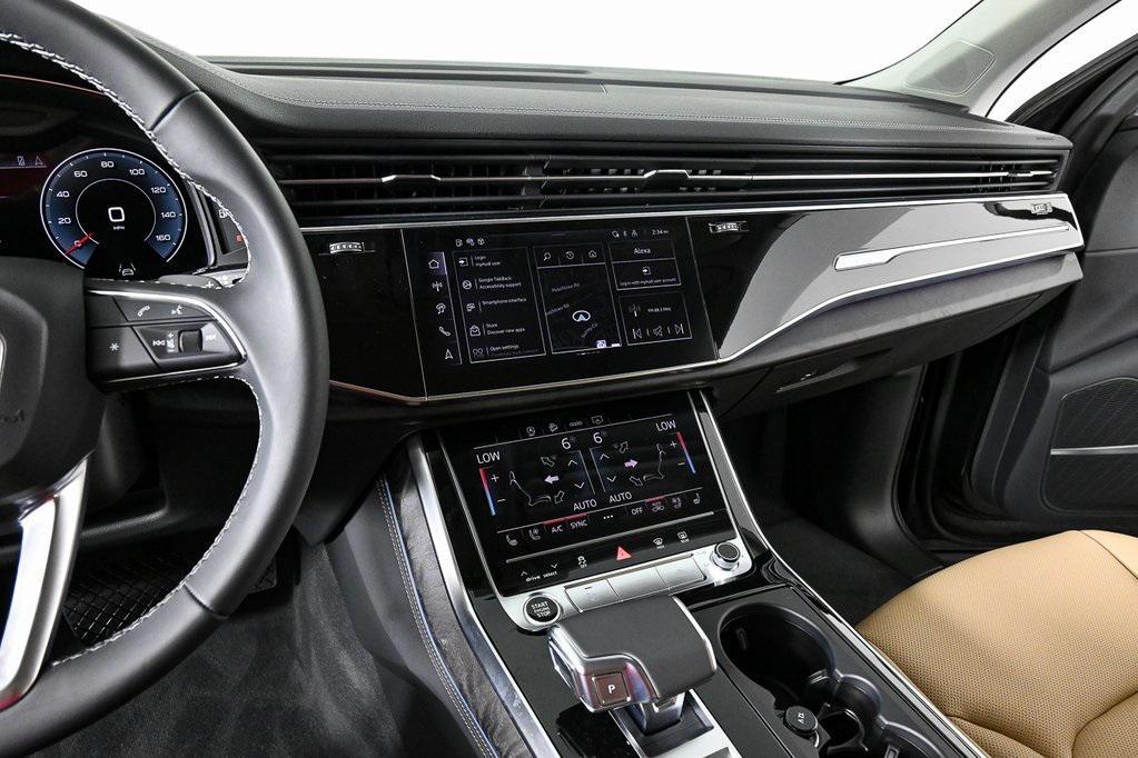 new 2025 Audi Q7 car, priced at $73,157