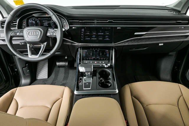 new 2025 Audi Q7 car, priced at $69,736