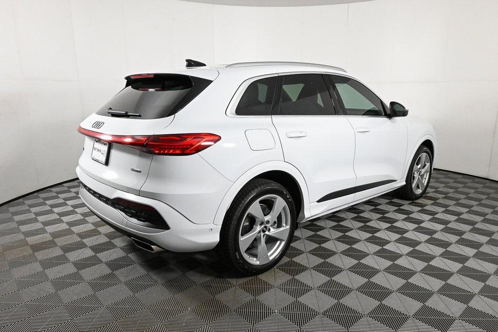 new 2025 Audi Q5 car, priced at $61,038