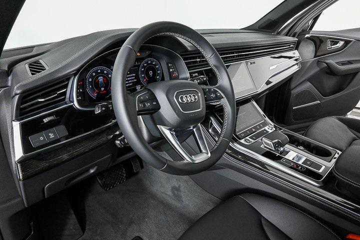 new 2025 Audi Q7 car, priced at $66,329