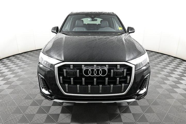 new 2025 Audi Q7 car, priced at $67,350