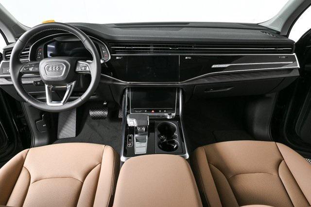 new 2025 Audi Q7 car, priced at $72,533
