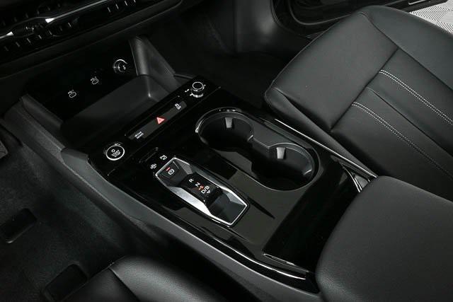 new 2025 Audi Q6 e-tron car, priced at $69,768