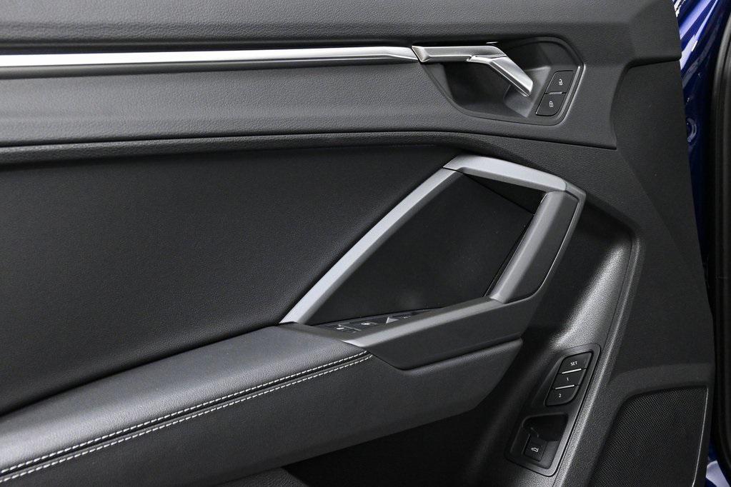 new 2025 Audi Q3 car, priced at $43,578