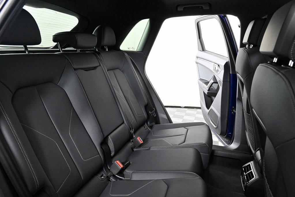 new 2025 Audi Q3 car, priced at $43,578