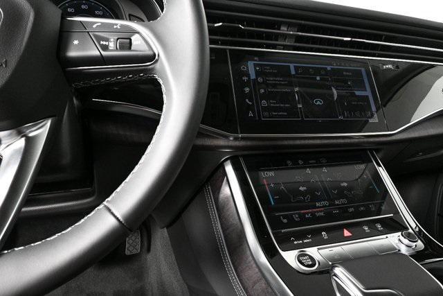 new 2025 Audi Q7 car, priced at $73,226