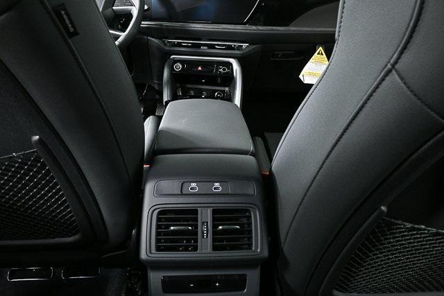 new 2025 Audi Q5 car, priced at $60,175