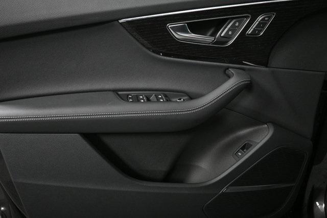 new 2025 Audi Q7 car, priced at $75,003