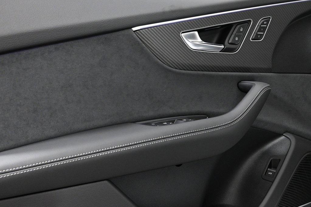 new 2025 Audi SQ8 car, priced at $100,885