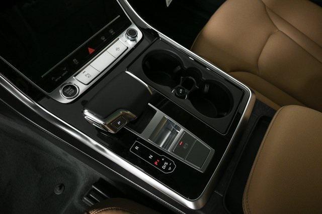 new 2025 Audi Q7 car, priced at $74,437