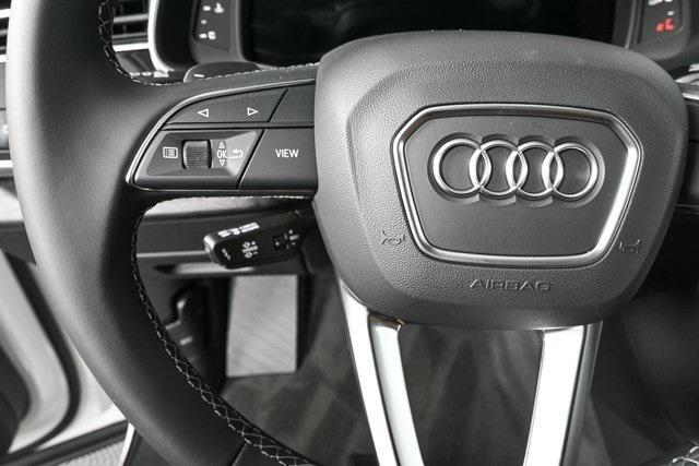 new 2025 Audi Q7 car, priced at $74,437