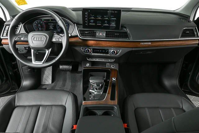 new 2025 Audi Q5 car, priced at $47,235