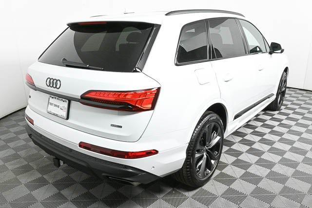 new 2025 Audi Q7 car, priced at $73,863