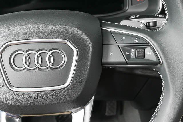 new 2025 Audi Q7 car, priced at $73,863