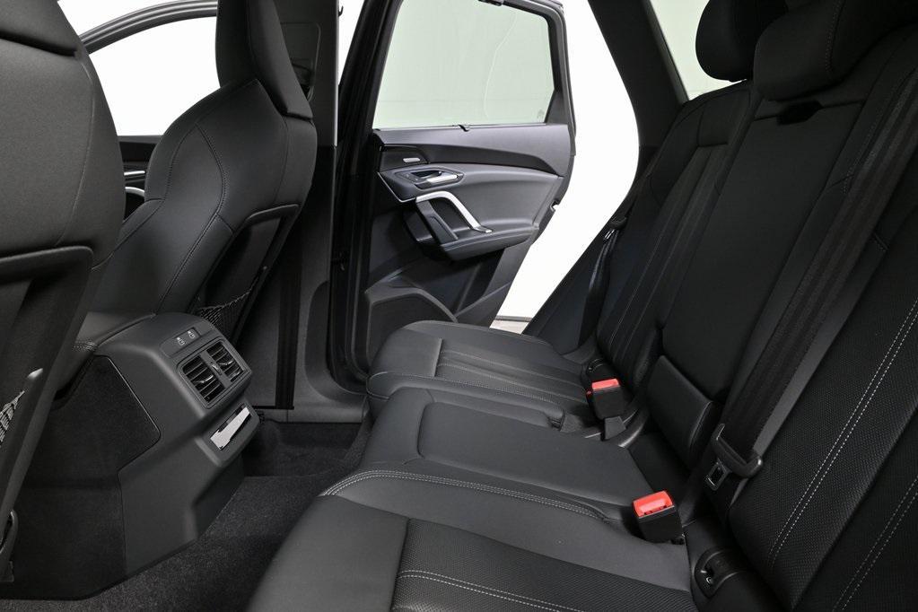 new 2025 Audi Q5 car, priced at $59,461