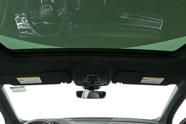 new 2025 Audi Q7 car, priced at $79,040