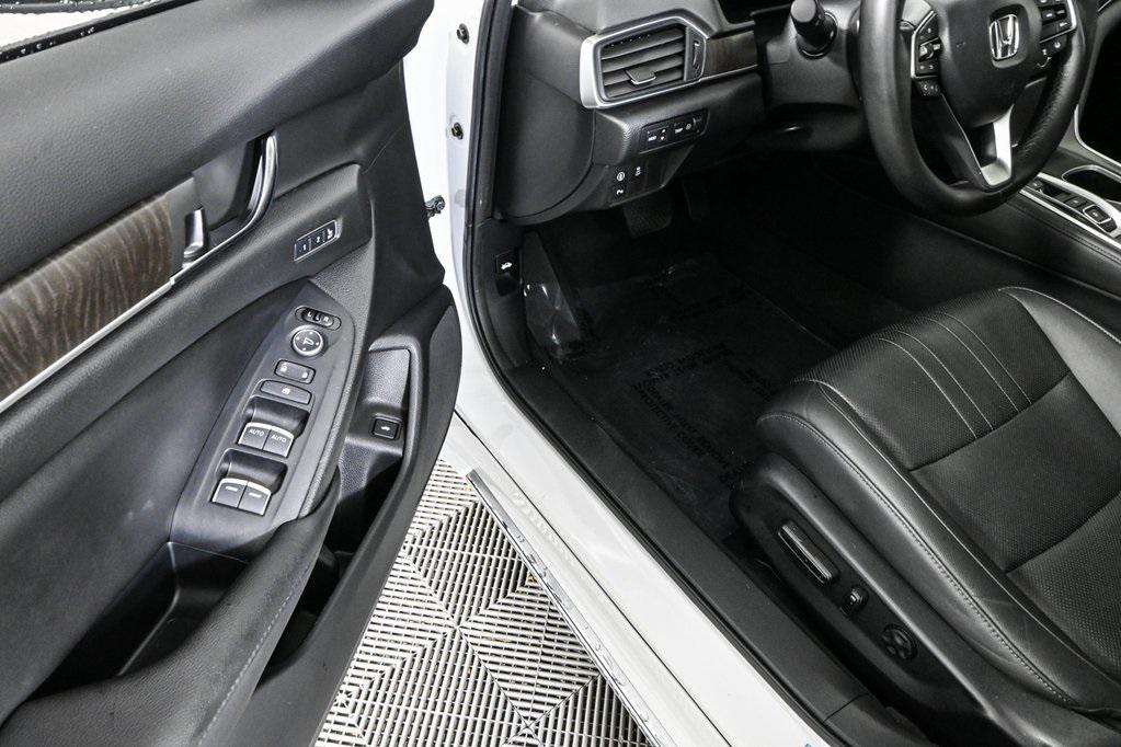 used 2020 Honda Accord Hybrid car, priced at $25,495
