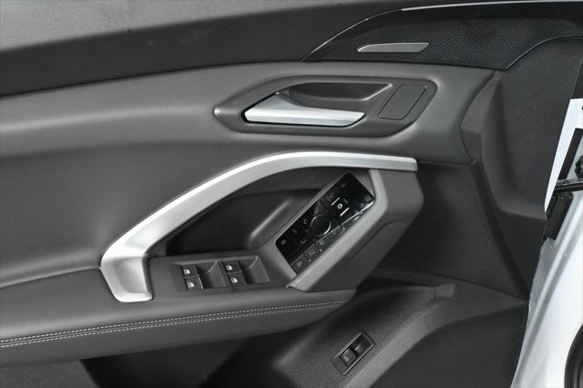 new 2025 Audi Q5 car, priced at $60,365