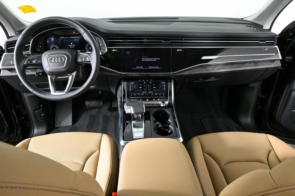 new 2025 Audi Q7 car, priced at $73,296