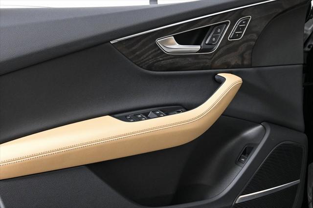new 2025 Audi Q7 car, priced at $72,533