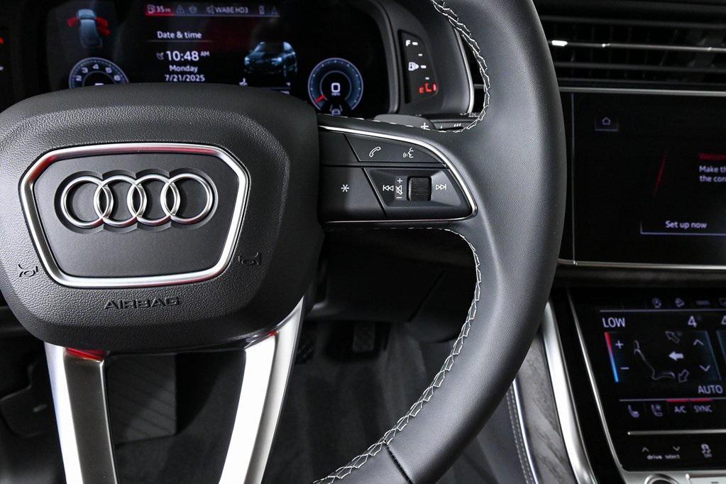 new 2025 Audi Q7 car, priced at $73,296