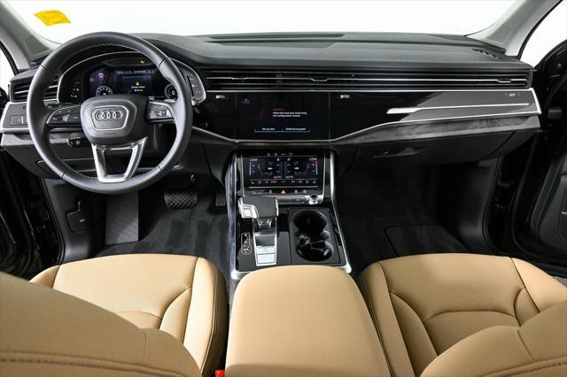 new 2025 Audi Q7 car, priced at $72,533