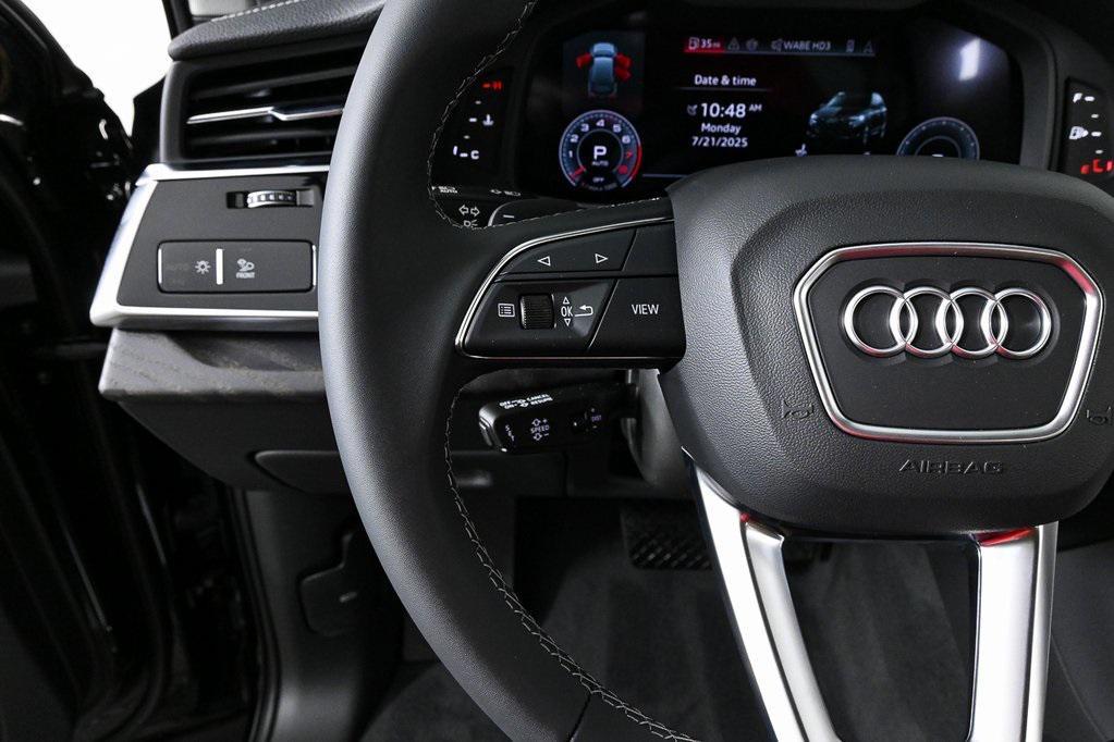 new 2025 Audi Q7 car, priced at $73,296