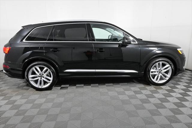 new 2025 Audi Q7 car, priced at $72,533