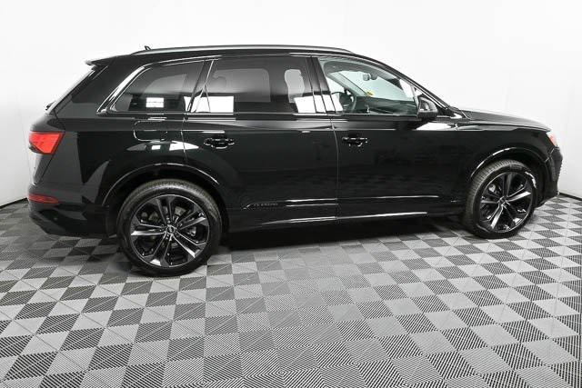 new 2025 Audi Q7 car, priced at $77,750