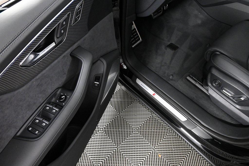 new 2025 Audi RS Q8 car, priced at $154,750