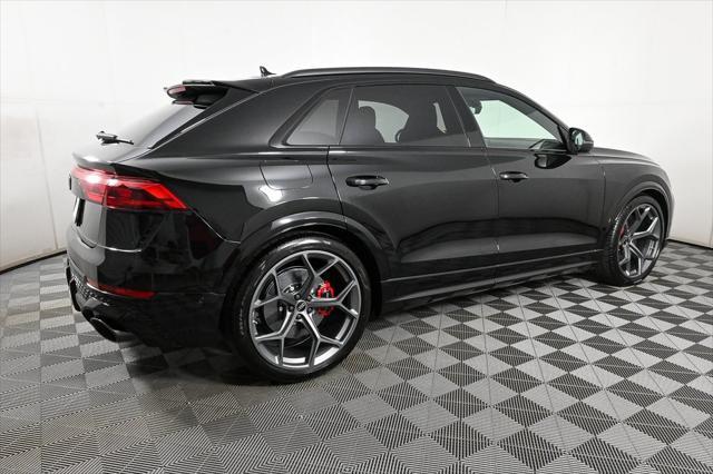 new 2025 Audi RS Q8 car, priced at $154,750