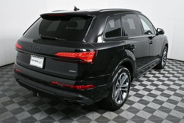 new 2025 Audi Q7 car, priced at $69,166