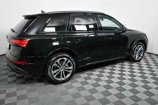 new 2025 Audi Q7 car, priced at $69,166