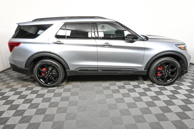 used 2022 Ford Explorer car, priced at $35,000