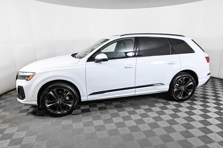 new 2025 Audi Q7 car, priced at $77,750