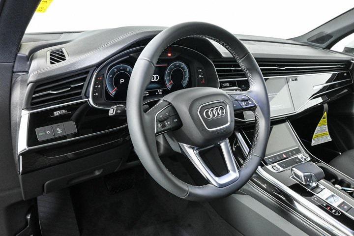 new 2025 Audi Q7 car, priced at $77,750