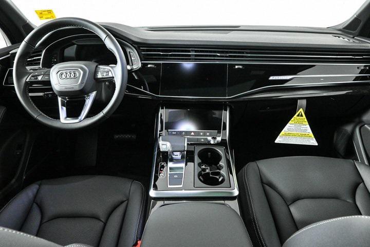 new 2025 Audi Q7 car, priced at $77,750