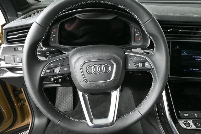 new 2025 Audi Q7 car, priced at $64,956