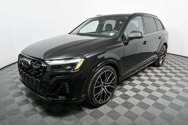 new 2025 Audi Q7 car, priced at $80,934