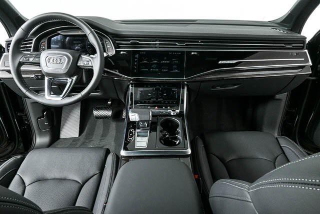 new 2025 Audi Q7 car, priced at $80,934